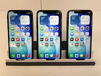 Apple iphone 11 - 64 gb - black (3x) - afbeelding 1 van  5