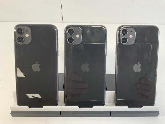 Apple iphone 11 - 64 gb - black (3x) - afbeelding 5 van  5