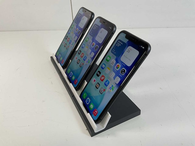 Apple iphone 11 - 64 gb - black (3x) - afbeelding 4 van  5