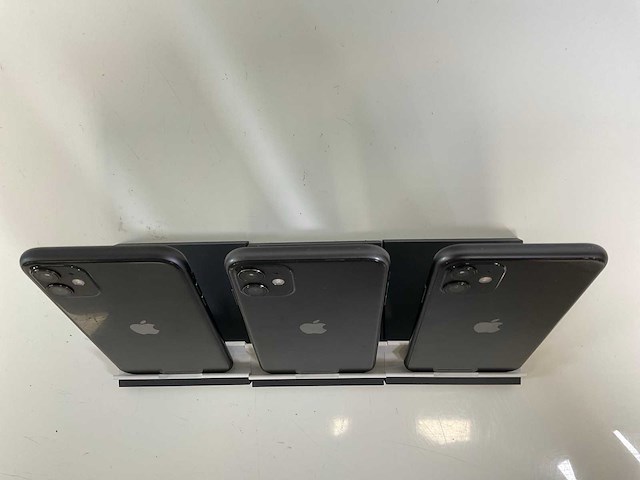 Apple iphone 11 - 64 gb - black (3x) - afbeelding 5 van  5