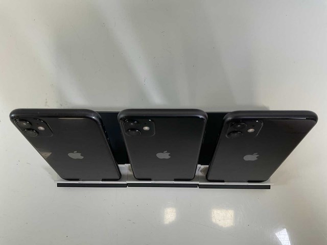 Apple iphone 11 - 64 gb - black (3x) - afbeelding 4 van  4