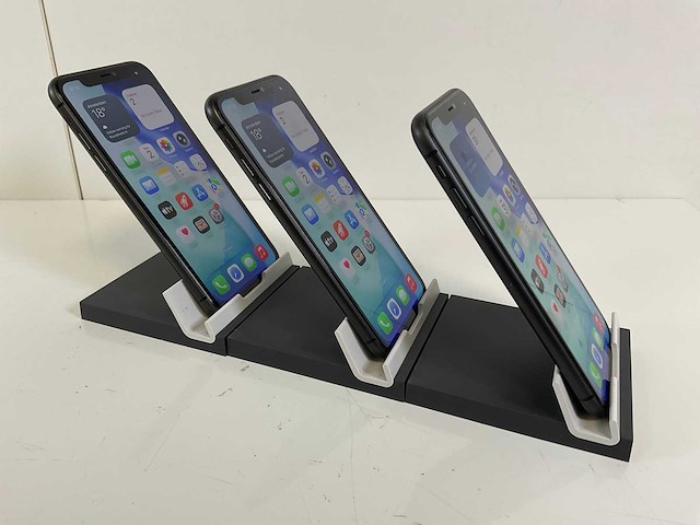 Apple iphone 11 - 64 gb - black (3x) - afbeelding 4 van  4