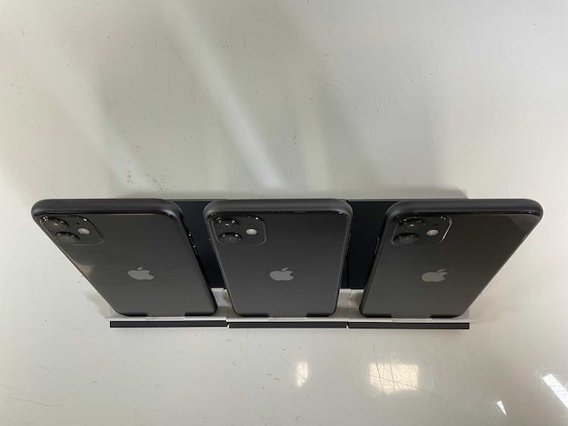 Apple iphone 11 - 64 gb - black (3x) - afbeelding 5 van  5