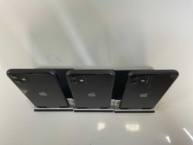 Apple iphone 11 - 64 gb - black (3x) - afbeelding 5 van  5