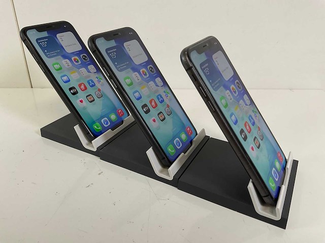 Apple iphone 11 - 64 gb - black (3x) - afbeelding 4 van  5