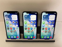 Apple iphone 11 - 64 gb - black (3x) - afbeelding 1 van  5