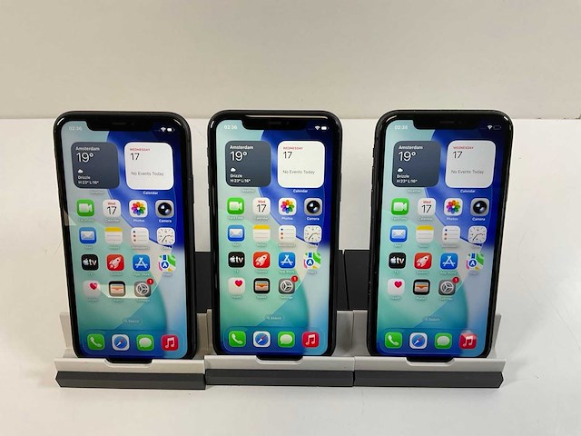 Apple iphone 11 - 64 gb - black (3x) - afbeelding 1 van  5