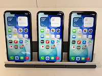 Apple iphone 11 - 64 gb - black (3x) - afbeelding 1 van  5