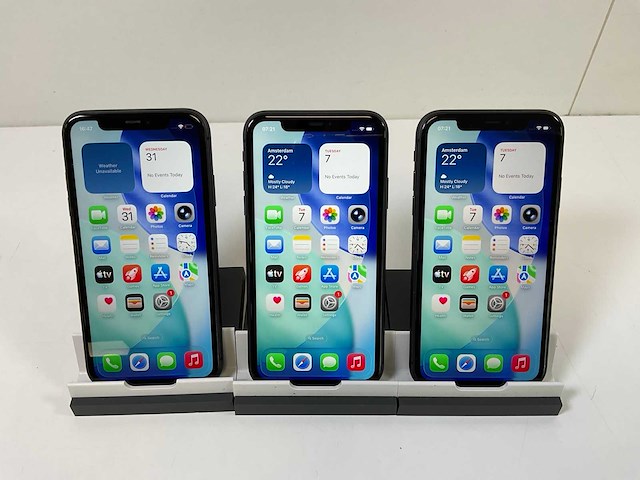 Apple iphone 11 - 64 gb - black (3x) - afbeelding 1 van  5