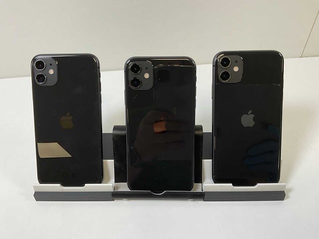 Apple iphone 11 - 64 gb - black (3x) - afbeelding 2 van  2