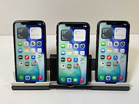 Apple iphone 11 - 64 gb - black (3x) - afbeelding 1 van  5