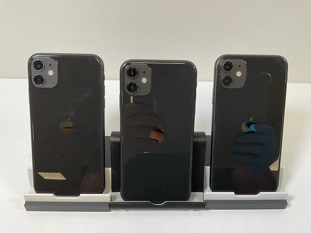 Apple iphone 11 - 64 gb - black (3x) - afbeelding 5 van  5