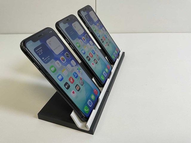 Apple iphone 11 - 64 gb - black (3x) - afbeelding 2 van  5