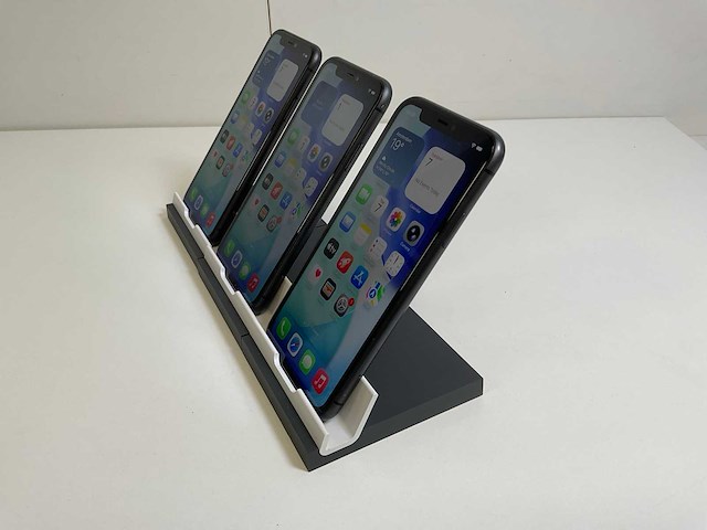 Apple iphone 11 - 64 gb - black (3x) - afbeelding 4 van  5