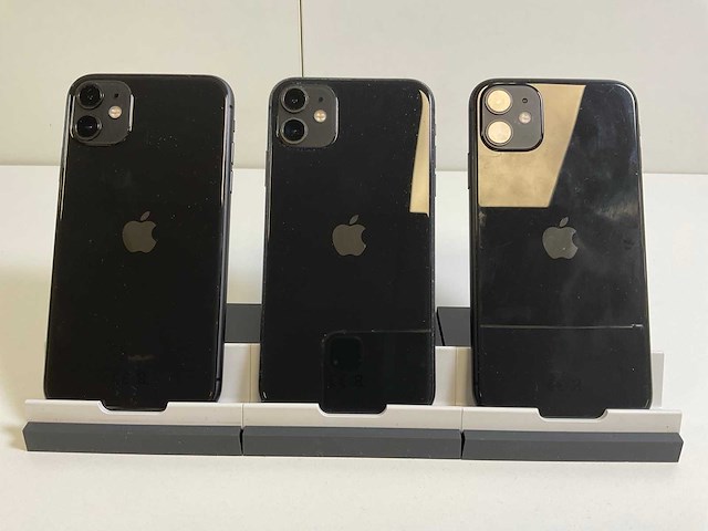 Apple iphone 11 - 64 gb - black (3x) - afbeelding 3 van  3