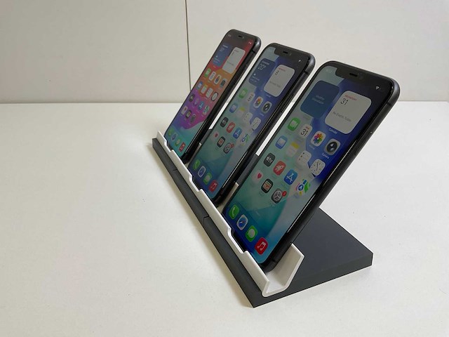 Apple iphone 11 - 64 gb - black (3x) - afbeelding 4 van  5
