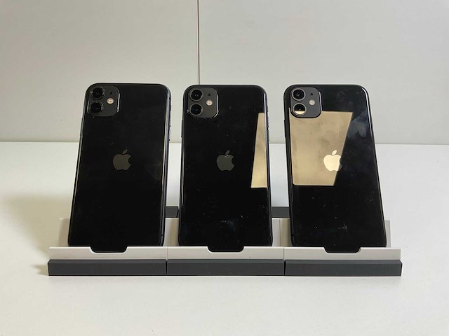 Apple iphone 11 - 64 gb - black (3x) - afbeelding 5 van  5