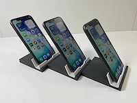 Apple iphone 11 - 64 gb - black (3x) - afbeelding 3 van  5