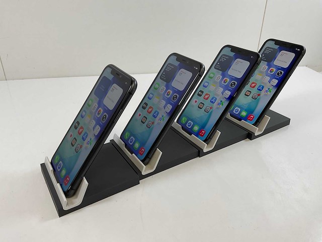Apple iphone 11 - 64 gb - black (4x) - afbeelding 4 van  5
