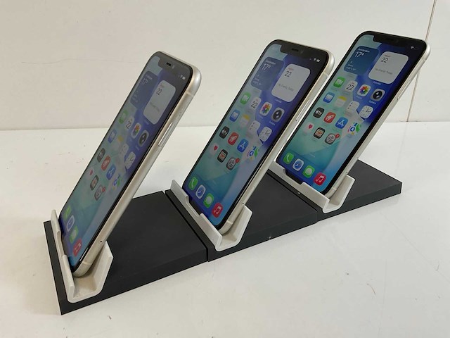 Apple iphone 11 - 64 gb - white (3x) - afbeelding 3 van  5