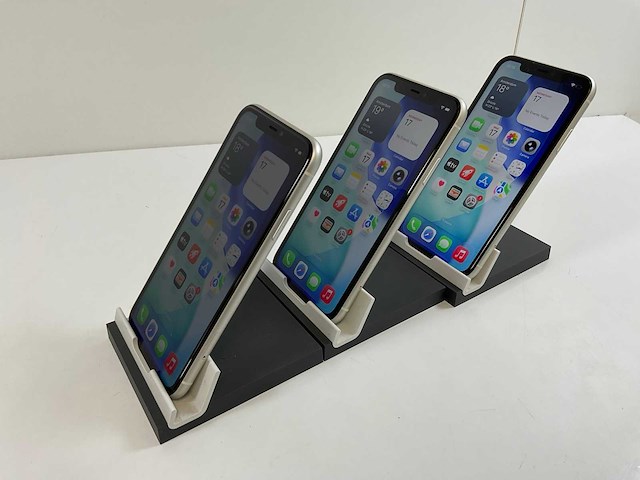 Apple iphone 11 - 64 gb - white (3x) - afbeelding 4 van  5