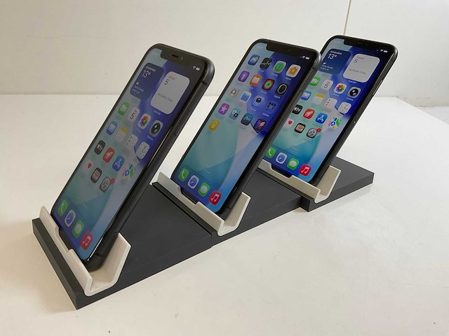 Apple iphone 11 - 64 gb / 128 gb - black (3x) - afbeelding 4 van  5