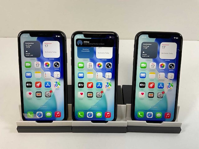 Apple iphone 11 - 64 gb / 128 gb - black (3x) - afbeelding 1 van  5