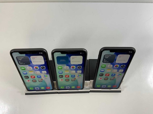 Apple iphone 11 - 64 gb / 128 gb - black (3x) - afbeelding 2 van  5