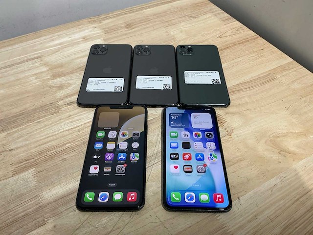 Apple iphone 11pro max mobiele telefoon (5x) - afbeelding 1 van  10