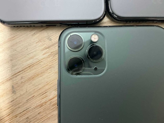 Apple iphone 11pro max mobiele telefoon (5x) - afbeelding 6 van  10