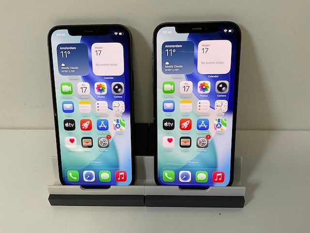 Apple iphone 12 - 128 gb - black (2x) - afbeelding 1 van  5