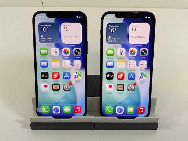 Apple iphone 12 - 128 gb - black (2x) - afbeelding 1 van  5