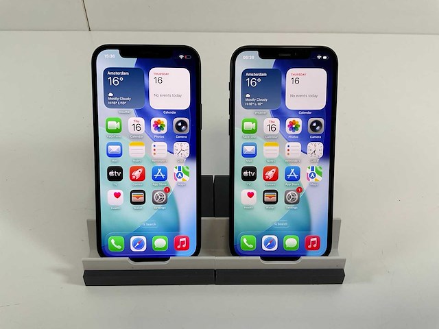 Apple iphone 12 - 128 gb - black (2x) - afbeelding 1 van  4