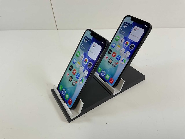 Apple iphone 12 - 128 gb - black (2x) - afbeelding 2 van  4