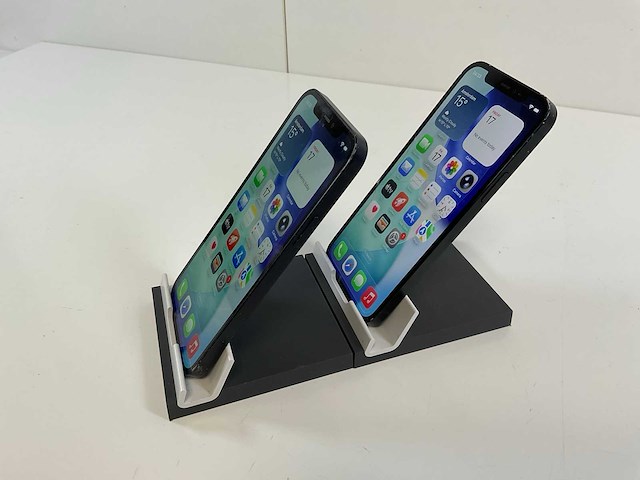 Apple iphone 12 - 128 gb - black (2x) - afbeelding 3 van  6