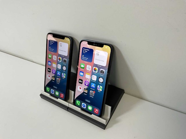 Apple iphone 12 - 128 gb - black (2x) - afbeelding 3 van  6