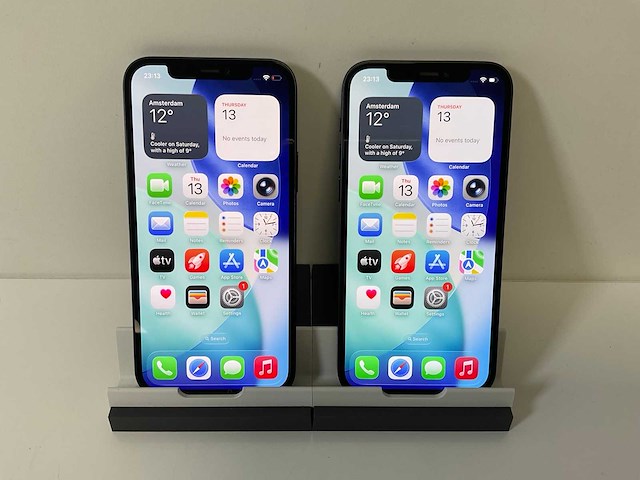 Apple iphone 12 - 128 gb - black (2x) - afbeelding 1 van  5