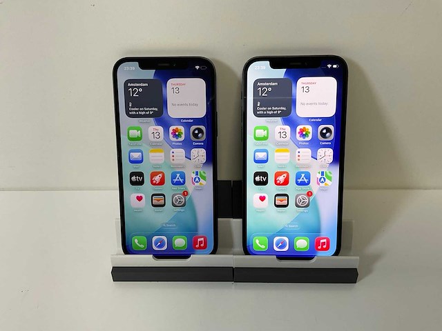 Apple iphone 12 - 128 gb - black (2x) - afbeelding 1 van  6