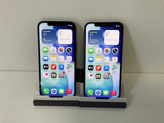 Apple iphone 12 - 128 gb - black (2x) - afbeelding 1 van  5