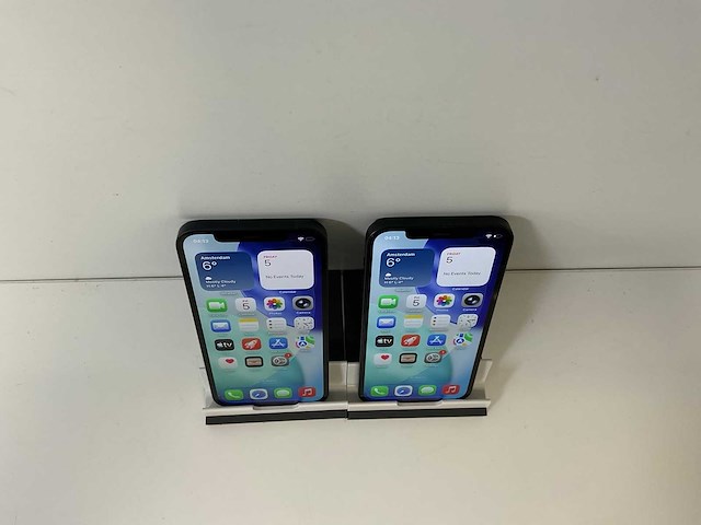 Apple iphone 12 - 128 gb - black (2x) - afbeelding 2 van  5