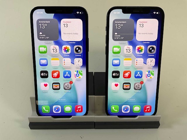 Apple iphone 12 - 128 gb - black (2x) - afbeelding 1 van  5