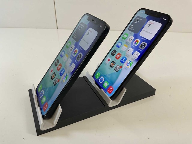 Apple iphone 12 - 128 gb - black (2x) - afbeelding 3 van  5