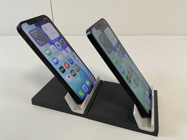 Apple iphone 12 - 128 gb - black (2x) - afbeelding 4 van  5