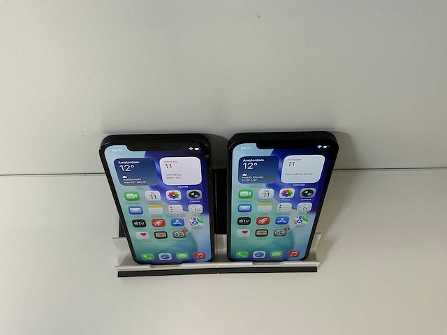 Apple iphone 12 - 128 gb - black (2x) - afbeelding 2 van  5