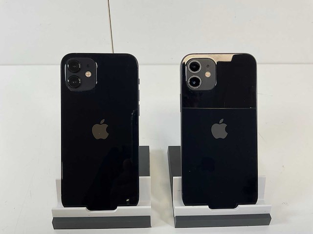 Apple iphone 12 - 128 gb - black (2x) - afbeelding 4 van  4