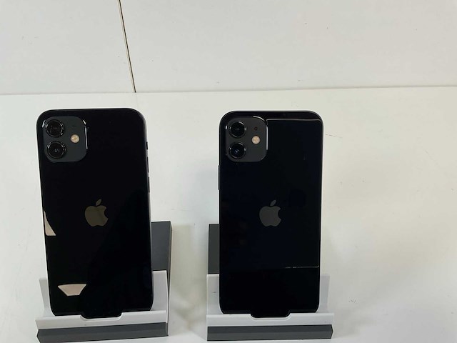 Apple iphone 12 - 128 gb - black (2x) - afbeelding 4 van  4