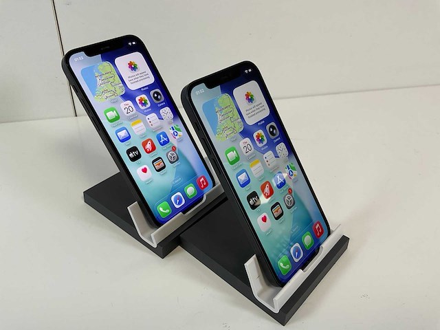 Apple iphone 12 - 128 gb - black (2x) - afbeelding 3 van  4