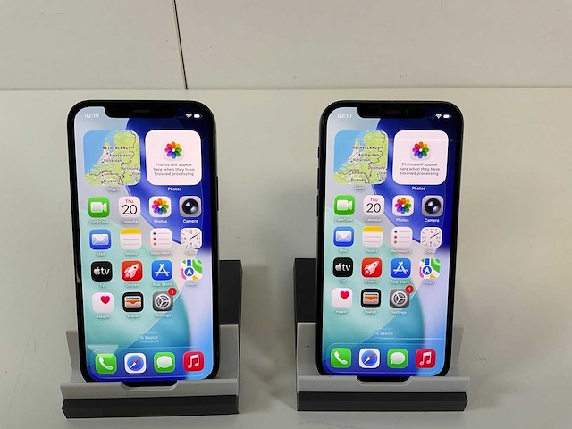 Apple iphone 12 - 128 gb - black (2x) - afbeelding 1 van  4