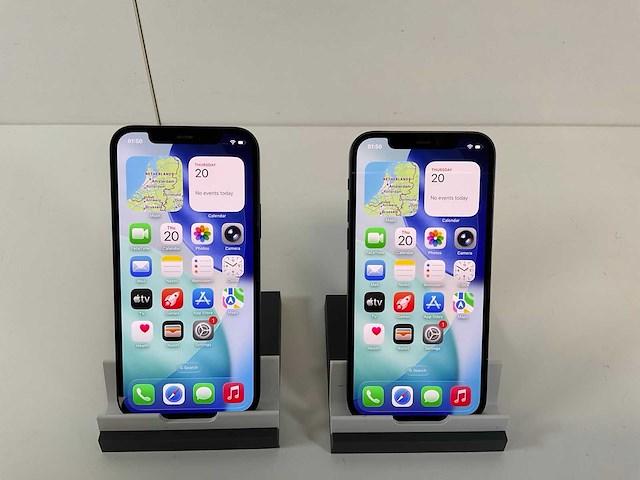 Apple iphone 12 - 128 gb - black (2x) - afbeelding 1 van  4