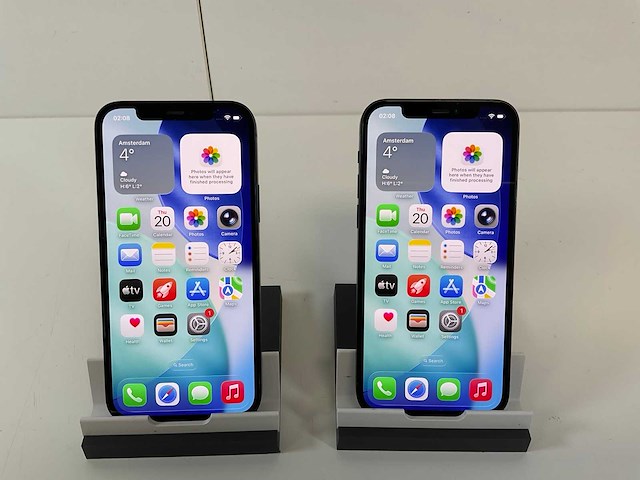 Apple iphone 12 - 128 gb - black (2x) - afbeelding 1 van  4